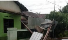 Puting Beliung Terjang Sumbergempol Tulungagung, Empat Rumah Warga Rusak