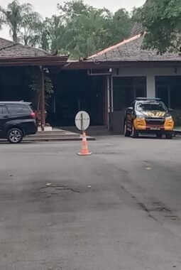 KPK Geledah Sejumlah Ruang di Pemkab Tulungagung, Kantor Bupati hingga RSUD Ikut Disisir