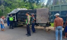 Truk Pasir Kelebihan Muatan Tabrak Jembatan di Tanjakan Kalicilik, Sopir Tewas di Lokasi