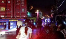 Laka lantas Pick Up Vs Truk Kontainer di Dekat SPBU Boro Tulungagung, Dua Orang Luka-luka