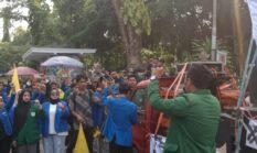Mahasiswa Geruduk DPRD, Tuntut Ganti Rugi Dampak Pemadaman Listrik