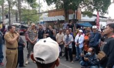 Warga Wonorejo Kembali Tuntut Perbaikan Jalan Selingkar Waduk, Ancam Boikot Pajak