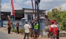 Empat Tiang FO Ilegal Ditertibkan, Satpol PP Tulungagung Amankan ke Kantor